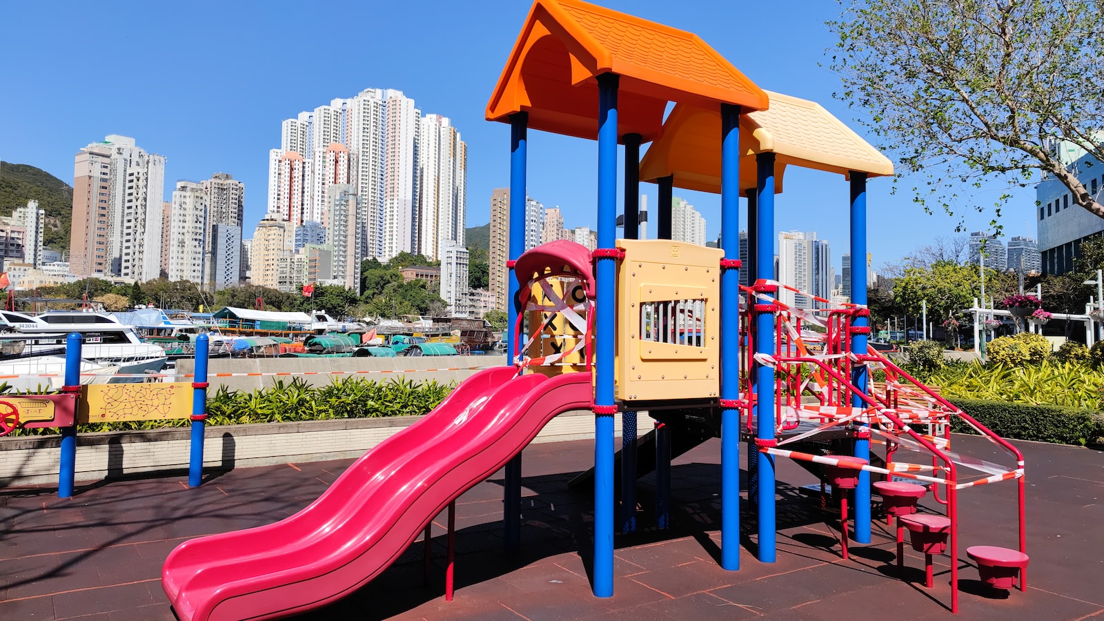 《控制借貸風險，逐漸提升核心儲備》